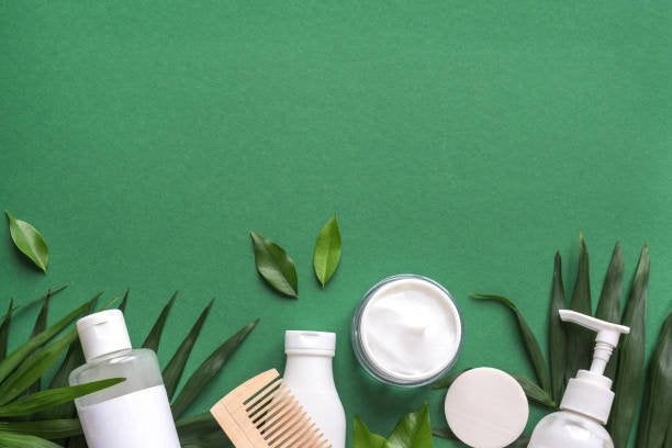 Natural and Organic Hair Care: What to Look for in 2024